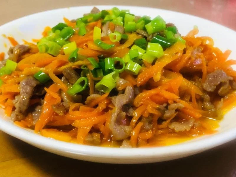 Chenpi Stir-Fried with Carrot and Lean PorkChenpi Stir-Fried with Carrot and Lean Pork